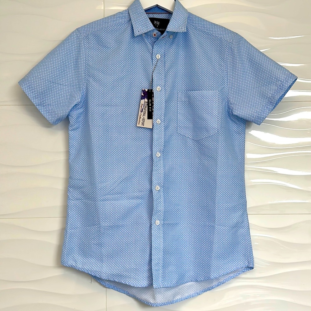 New with tags! International Report Button Down Short Sleeve Top Size Small